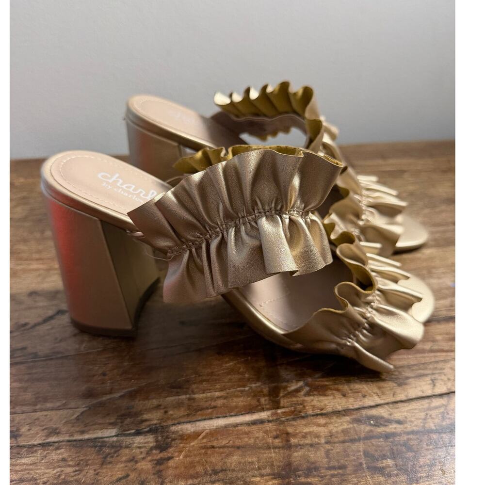 Charles by Charles David Royals gold ruffle block heel slide sandals 7